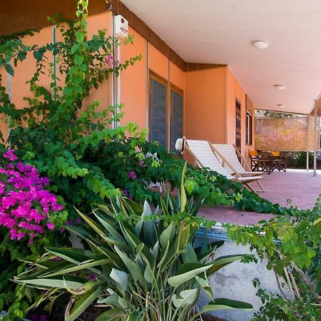 The Boucamviglia Beach House Saronida Dış mekan fotoğraf