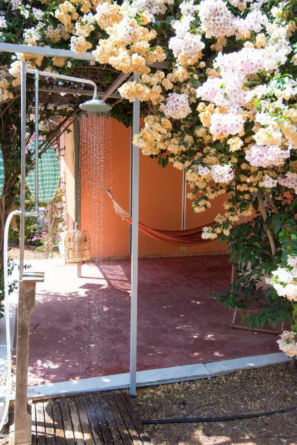 The Boucamviglia Beach House Saronida Dış mekan fotoğraf
